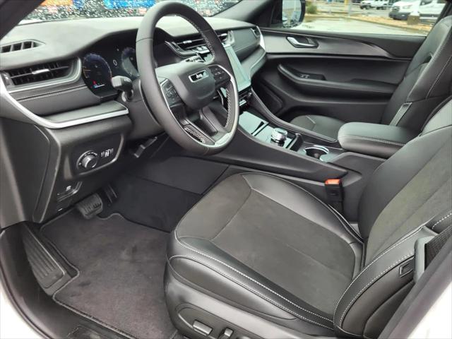 2025 Jeep Grand Cherokee Altitude X 4x4