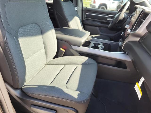 2026 Ram 1500 Lone Star Crew Cab 4x4 5'7" Box