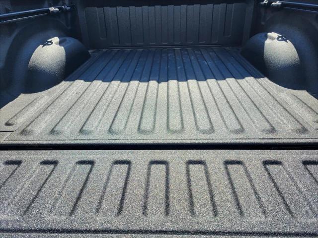 2026 Ram 1500 Lone Star Crew Cab 4x4 5'7" Box
