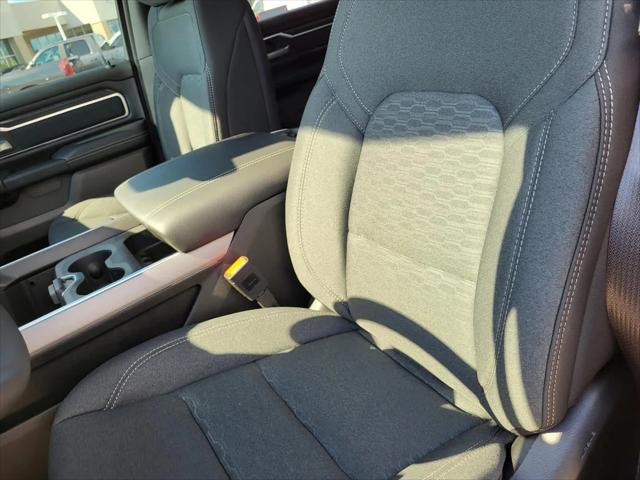 2026 Ram 1500 Lone Star Crew Cab 4x4 5'7" Box