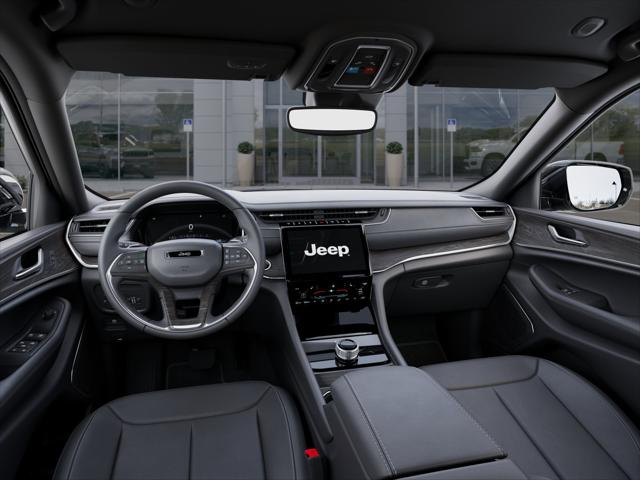2025 Jeep Grand Cherokee Limited 4x2