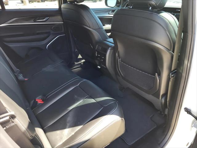 2025 Jeep Grand Cherokee Limited 4x2