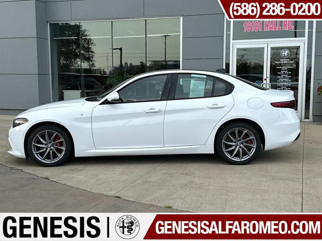 2022 Alfa Romeo Giulia Ti AWD 2022 Alfa Romeo Giulia Ti AWD