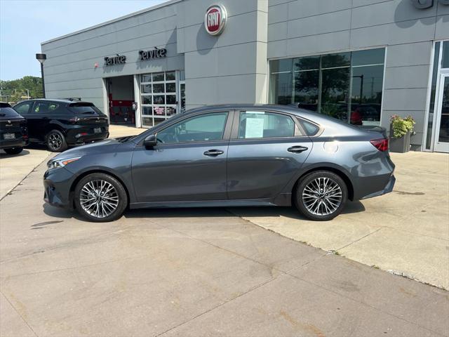 2022 Kia Forte GT-Line 2022 Kia Forte GT-Line