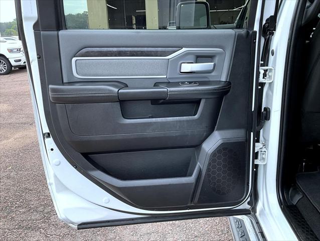 2023 Ram 2500 Big Horn Crew Cab 4x4 6'4" Box