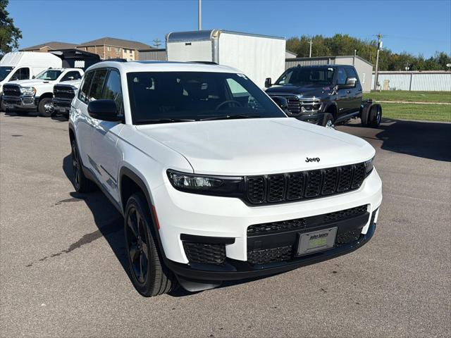 2025 Jeep Grand Cherokee GRAND CHEROKEE L ALTITUDE X 4X4 2025 Jeep Grand Cherokee GRAND CHEROKEE L ALTITUDE X 4X4