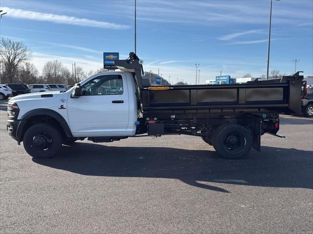 2025 RAM 5500 Chassis RAM 5500 TRADESMAN CHASSIS REGULAR CAB 4X4 84 CA