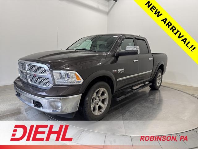 2017 RAM 1500 Laramie Crew Cab 4x4 57 Box