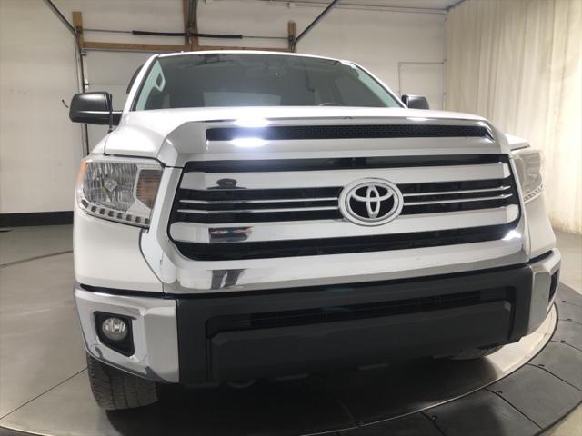 2017 Toyota Tundra SR5 5.7L V8 2017 Toyota Tundra SR5 5.7L V8