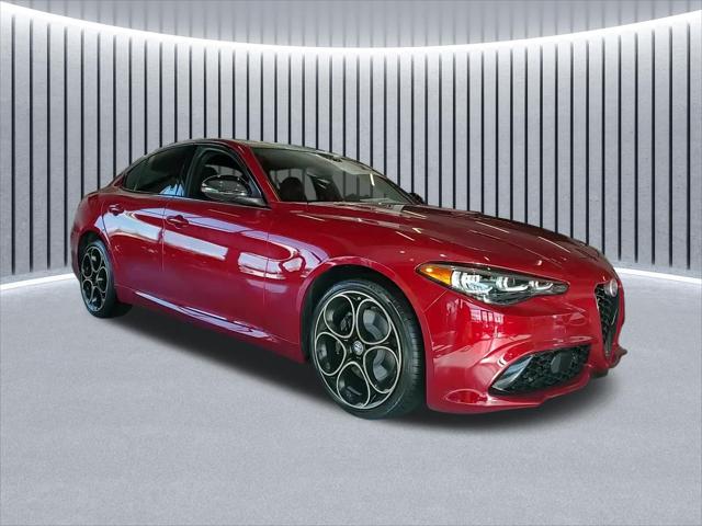 2025 Alfa Romeo Giulia GIULIA INTENSA AWD