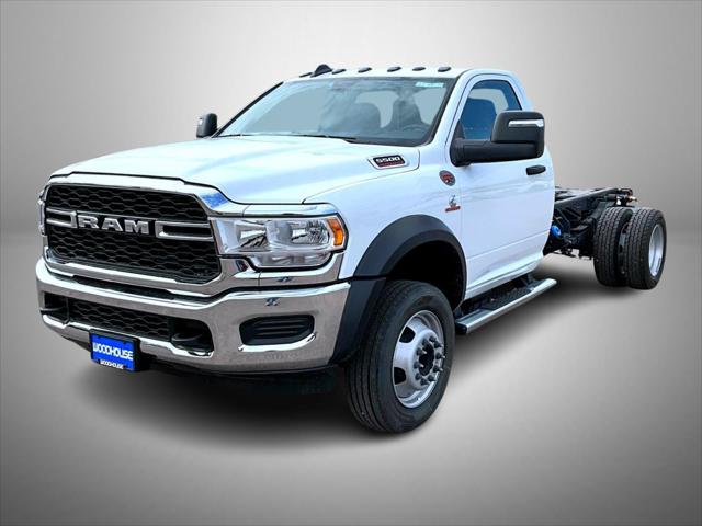 2024 RAM Ram 5500 Chassis Cab RAM 5500 TRADESMAN CHASSIS REGULAR CAB 4X4 84 CA 2024 RAM Ram 5500 Chassis Cab RAM 5500 TRADESMAN CHASSIS REGULAR CAB 4X4 84 CA