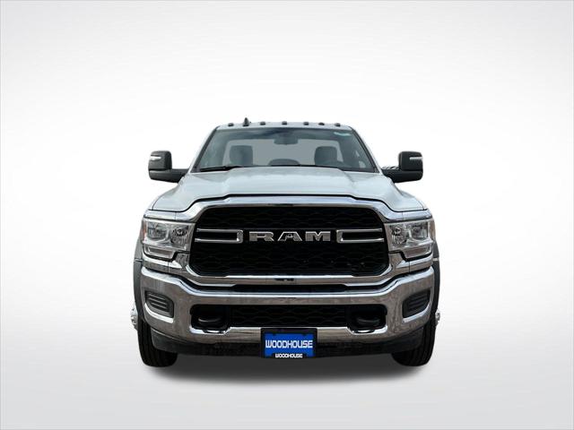 2024 RAM Ram 5500 Chassis Cab RAM 5500 TRADESMAN CHASSIS REGULAR CAB 4X4 84 CA 2024 RAM Ram 5500 Chassis Cab RAM 5500 TRADESMAN CHASSIS REGULAR CAB 4X4 84 CA