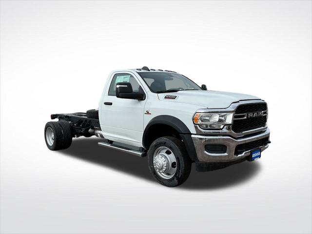 2024 RAM Ram 5500 Chassis Cab RAM 5500 TRADESMAN CHASSIS REGULAR CAB 4X4 84 CA 2024 RAM Ram 5500 Chassis Cab RAM 5500 TRADESMAN CHASSIS REGULAR CAB 4X4 84 CA