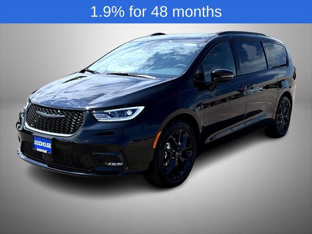 2026 Chrysler Pacifica Limited for sale in Sioux City, IA
