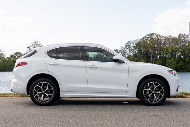 2021 Alfa Romeo Stelvio Ti AWD 2021 Alfa Romeo Stelvio Ti AWD
