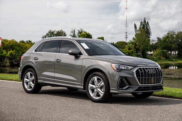 2020 Audi Q3 Premium 45 TFSI S line quattro Tiptronic 2020 Audi Q3 Premium 45 TFSI S line quattro Tiptronic