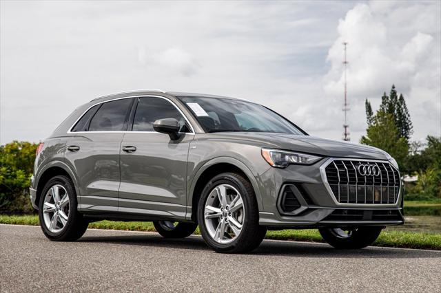 2020 Audi Q3 Premium 45 TFSI S line quattro Tiptronic 2020 Audi Q3 Premium 45 TFSI S line quattro Tiptronic