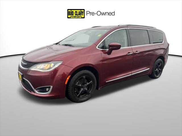 2017 Chrysler Pacifica Touring-L Plus