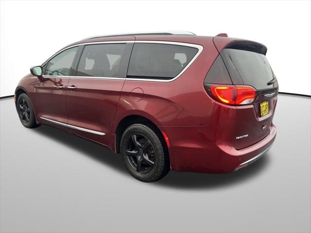 2017 Chrysler Pacifica Touring-L Plus