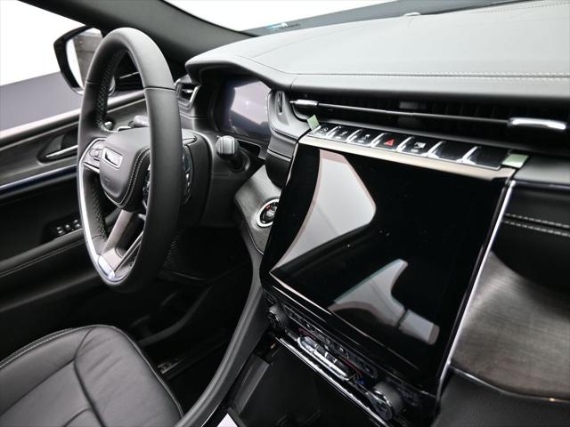 2025 Jeep Grand Cherokee GRAND CHEROKEE L OVERLAND 4X4