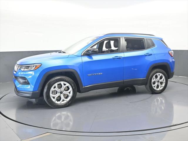 2025 Jeep Compass COMPASS LATITUDE 4X4