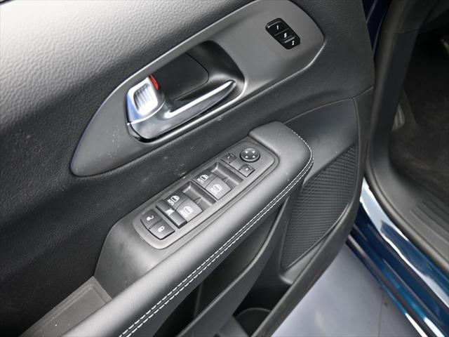 2025 Chrysler Pacifica PACIFICA SELECT