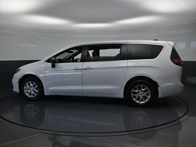 2025 Chrysler Pacifica PACIFICA SELECT