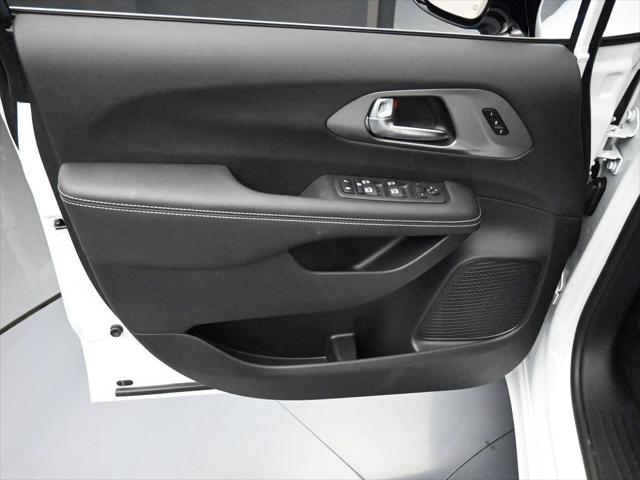 2025 Chrysler Pacifica PACIFICA SELECT