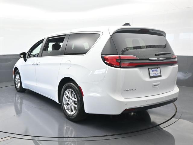 2025 Chrysler Pacifica PACIFICA SELECT