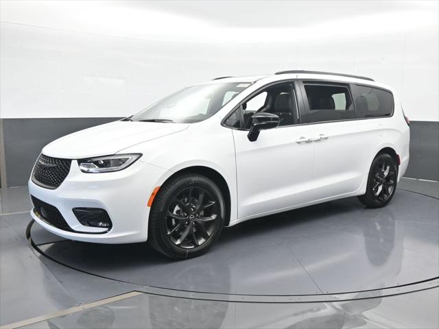 2026 Chrysler Pacifica PACIFICA LIMITED 2026 Chrysler Pacifica PACIFICA LIMITED