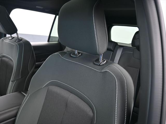 2025 Jeep Grand Cherokee GRAND CHEROKEE LAREDO X 4X2