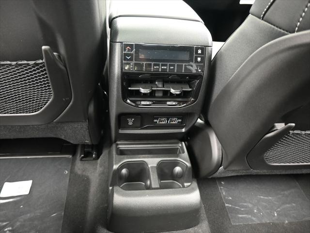 2025 Jeep Grand Cherokee GRAND CHEROKEE L LIMITED 4X2