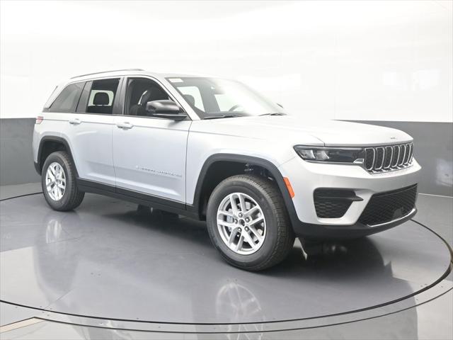 2025 Jeep Grand Cherokee GRAND CHEROKEE LAREDO X 4X2