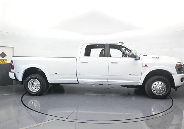2025 RAM Ram 3500 RAM 3500 LIMITED LONGHORN CREW CAB 4X4 8 BOX 2025 RAM Ram 3500 RAM 3500 LIMITED LONGHORN CREW CAB 4X4 8 BOX