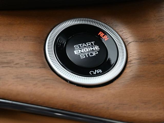 2025 Jeep Grand Cherokee GRAND CHEROKEE L SUMMIT RESERVE 4X4