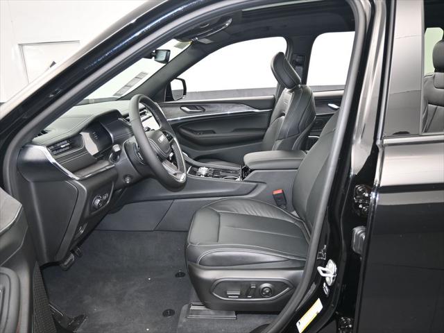 2025 Jeep Grand Cherokee GRAND CHEROKEE L OVERLAND 4X4 2025 Jeep Grand Cherokee GRAND CHEROKEE L OVERLAND 4X4