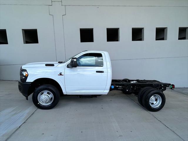 2024 RAM Ram 3500 Chassis Cab RAM 3500 TRADESMAN CHASSIS REGULAR CAB 4X2 60 CA