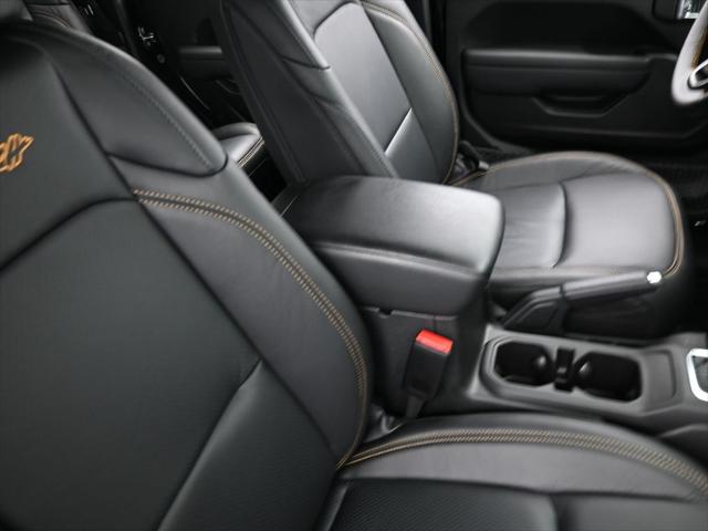 2024 Jeep Gladiator Jeep Beach