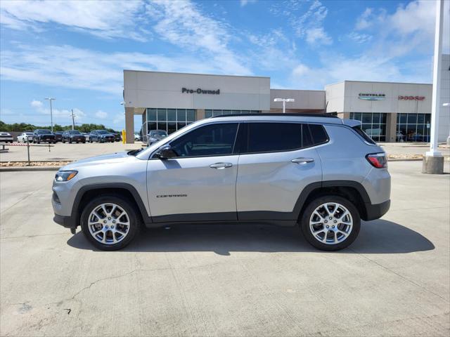 2024 Jeep Compass Latitude Lux FWD 2024 Jeep Compass Latitude Lux FWD