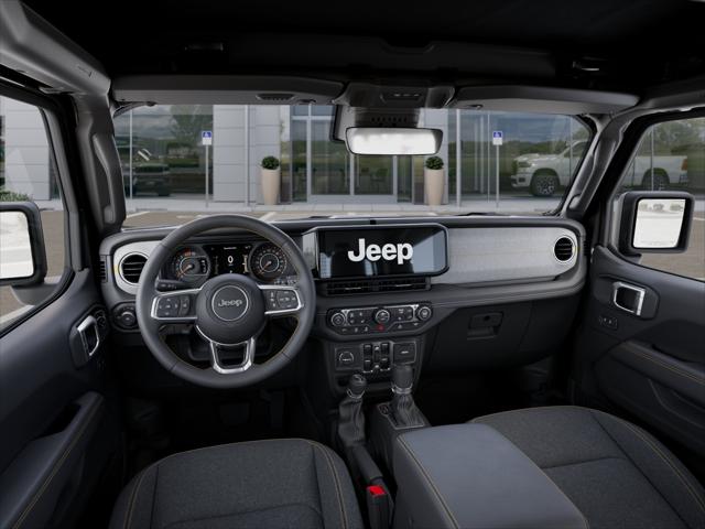 2025 Jeep Wrangler 4-Door Sahara 4x4
