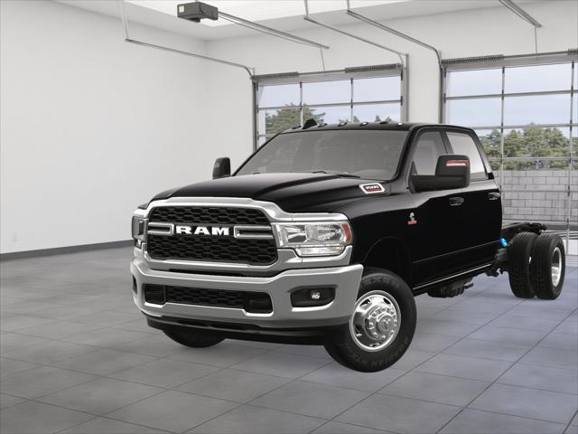 2023 RAM Ram 3500 Chassis Cab RAM 3500 TRADESMAN CREW CAB CHASSIS 4X4 60 CA 2023 RAM Ram 3500 Chassis Cab RAM 3500 TRADESMAN CREW CAB CHASSIS 4X4 60 CA