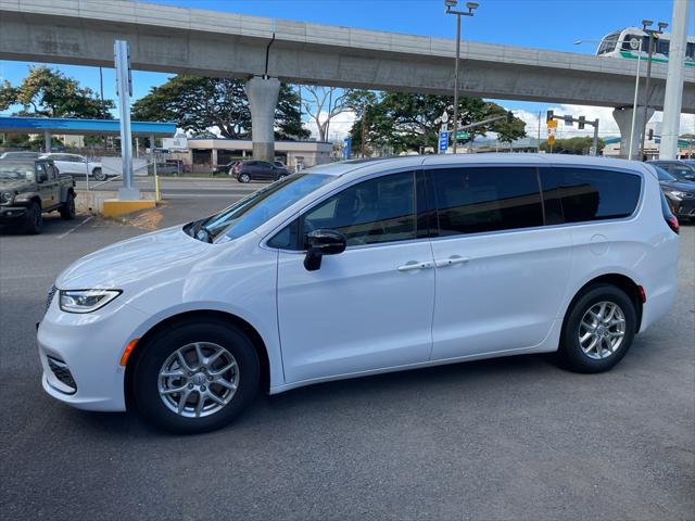 2025 Chrysler Pacifica PACIFICA SELECT