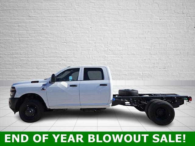 2026 RAM Ram 3500 Chassis Cab RAM 3500 TRADESMAN CREW CAB CHASSIS 4X4 60 CA