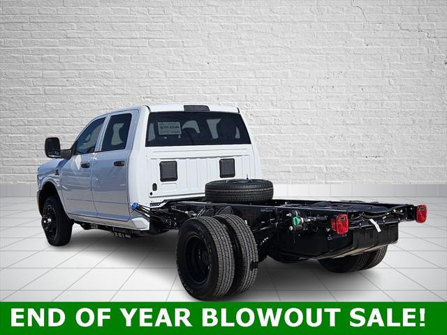 2026 RAM Ram 3500 Chassis Cab RAM 3500 TRADESMAN CREW CAB CHASSIS 4X4 60 CA