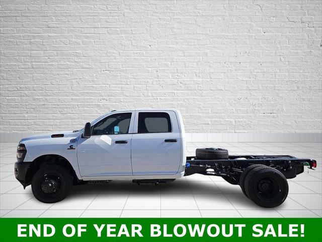 2026 RAM Ram 3500 Chassis Cab RAM 3500 TRADESMAN CREW CAB CHASSIS 4X4 60 CA