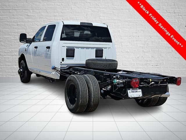 2025 RAM Ram 3500 Chassis Cab RAM 3500 TRADESMAN CREW CAB CHASSIS 4X4 60 CA 2025 RAM Ram 3500 Chassis Cab RAM 3500 TRADESMAN CREW CAB CHASSIS 4X4 60 CA