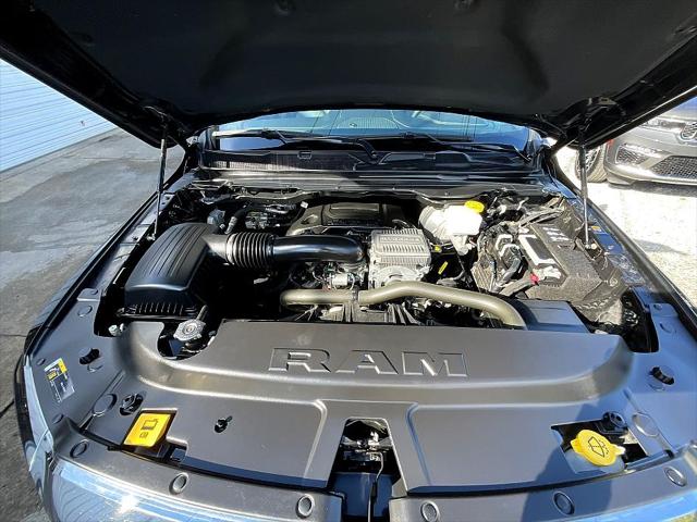 2024 RAM 1500 Limited Crew Cab 4x4 57 Box 2024 RAM 1500 Limited Crew Cab 4x4 57 Box