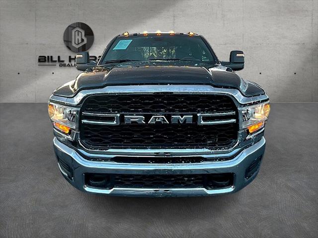 2024 RAM 3500 Tradesman Regular Cab 4x4 8 Box 2024 RAM 3500 Tradesman Regular Cab 4x4 8 Box