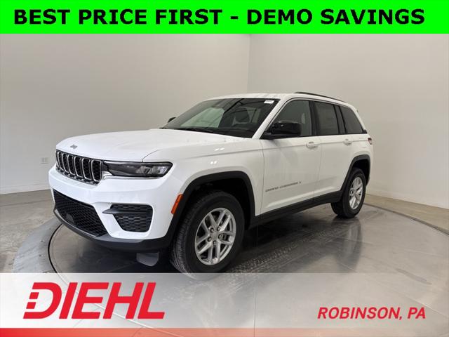 2025 Jeep Grand Cherokee GRAND CHEROKEE LAREDO X 4X4