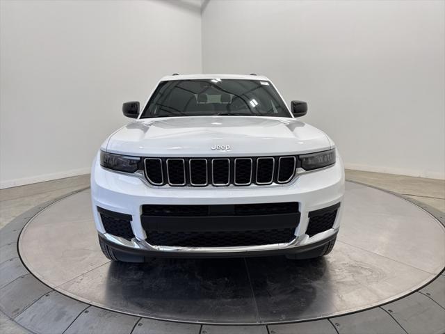 2025 Jeep Grand Cherokee GRAND CHEROKEE L LAREDO X 4X4